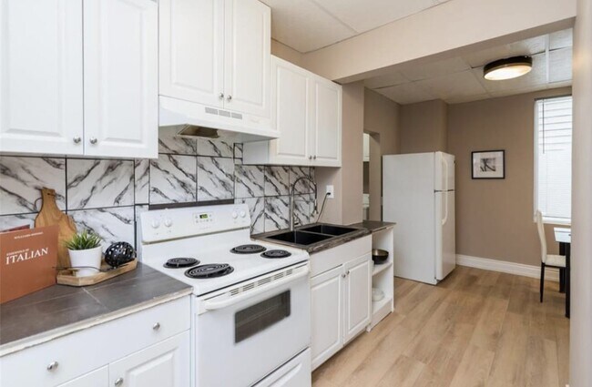 Photo du bâtiment - 913 Ashburn St
