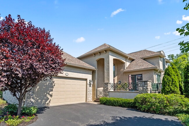 Building Photo - 4939 Stonehaven Dr