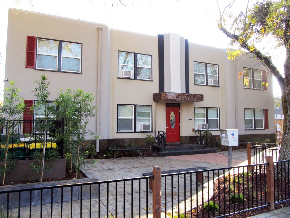 Primary Photo - 650 Dave Brubeck Way
