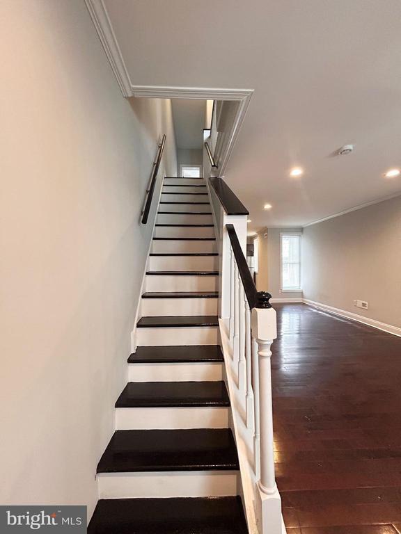 Foto del edificio - 6223 Hazel Ave