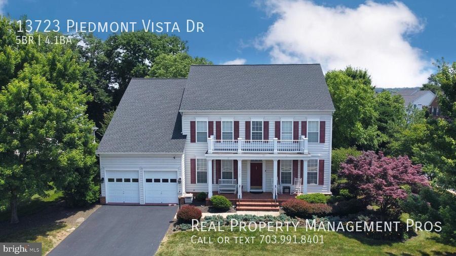 Qualify for a zero deposit option?Gated House for Rent in