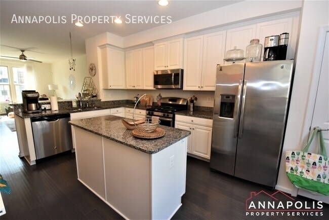 Foto del edificio - 7737 Duncannon Ln