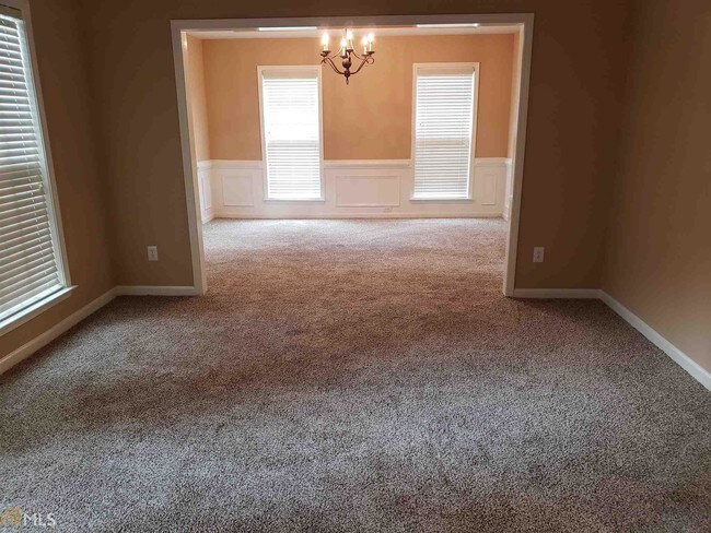 Building Photo - 5517 Jamerson Dr