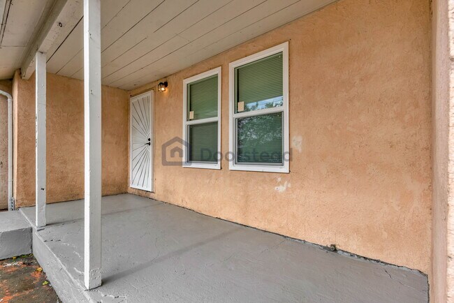 Foto del edificio - 415 Ashton Ave