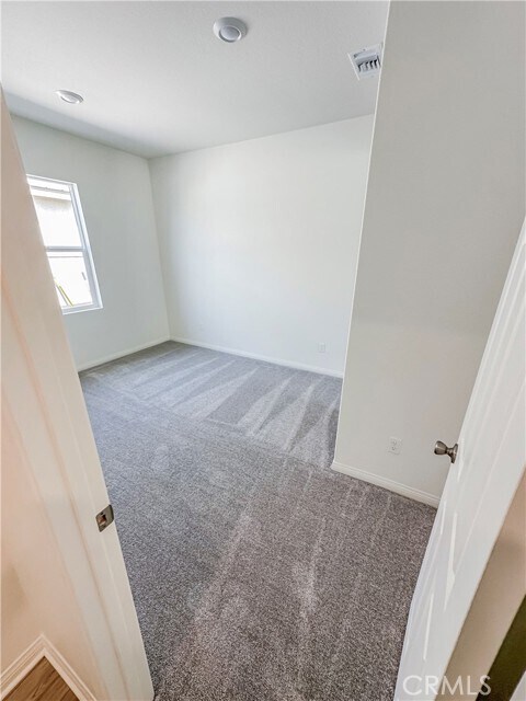 Building Photo - 30798 Southend Ln