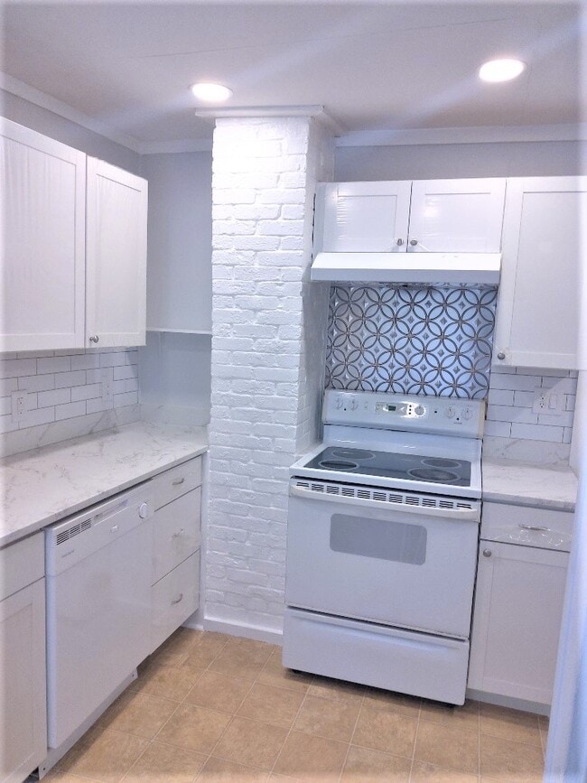 Foto del edificio - 1211 Dickson Ave