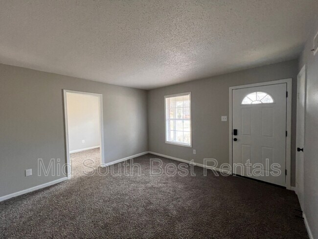 Building Photo - 3143 Golden Oaks Cove