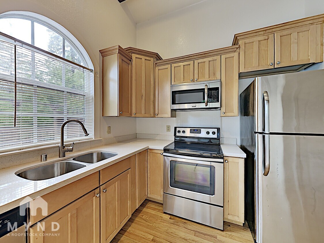 25111B Soquel San Jose RD Condo for Rent in Los Gatos, CA