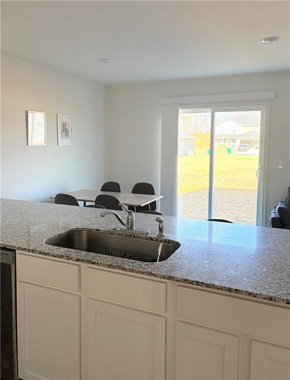 Foto del edificio - 620 Tudor St