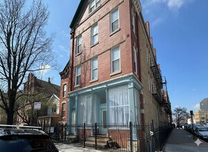 Building Photo - 1362 N Bosworth Ave