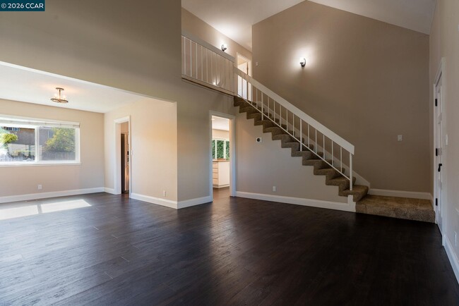 Building Photo - 1359 Shade Oak Ln