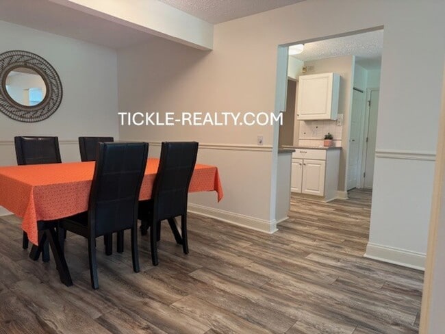Building Photo - 1 Bedroom Condo in Fairport