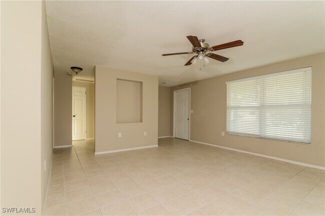 Building Photo - 312 Monet Dr