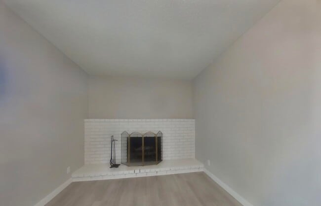 Foto del edificio - Available And Ready Now!