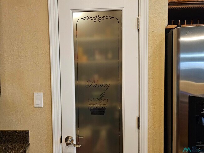 Building Photo - 3612 Benjamin Davis Dr