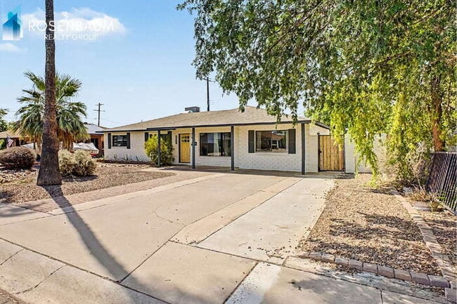 Building Photo - 7321 E Coronado Rd