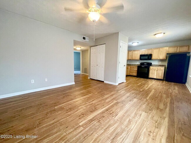 Foto del edificio - 6800 Crawford Crossing Pl
