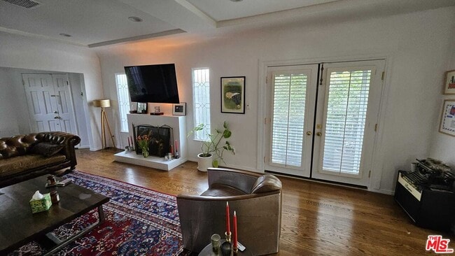 Foto del edificio - 8998 Lloyd Pl