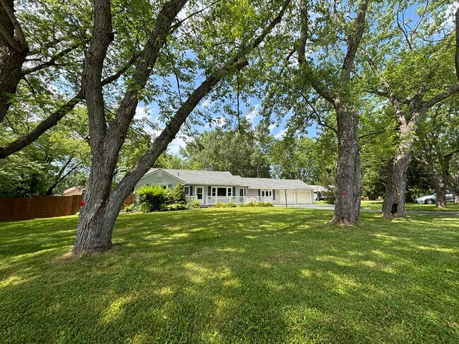 Foto del edificio - 1051 Mill Rd