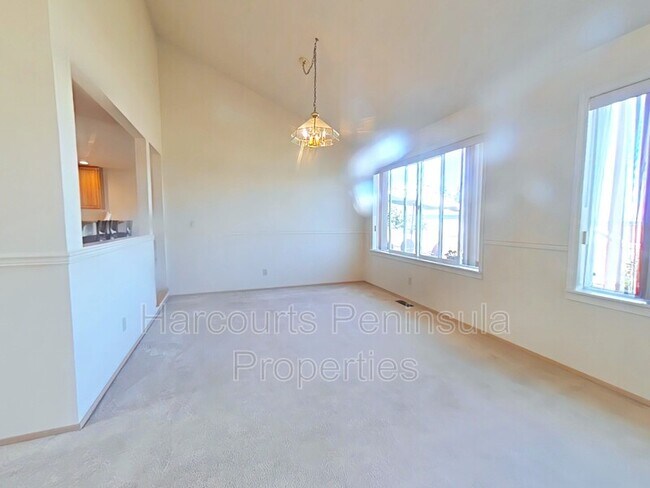 Foto del edificio - 7801 Amethyst Loop NW