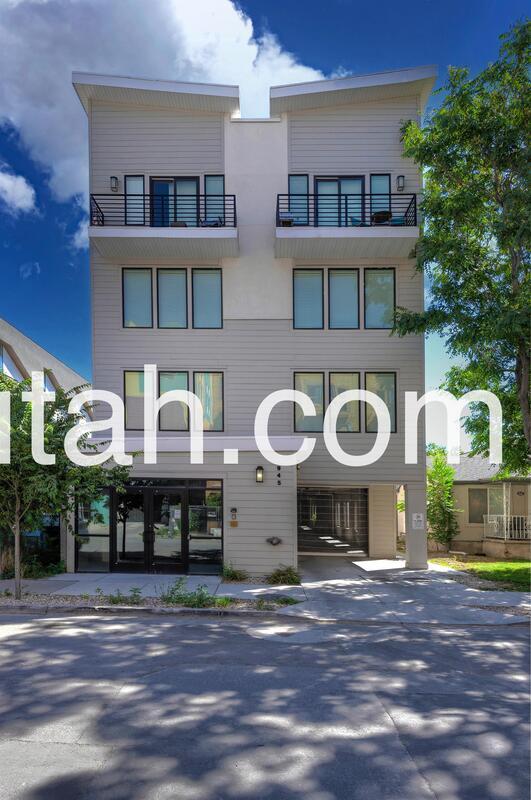 Building Photo - 945 S Washington St