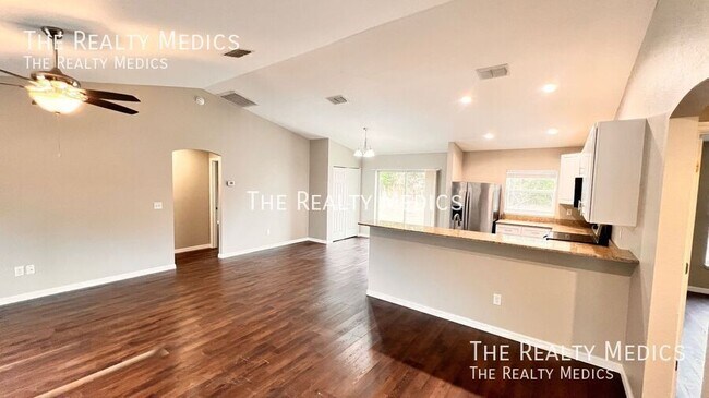 Foto del edificio - 16118 SW 27th Terrace Rd