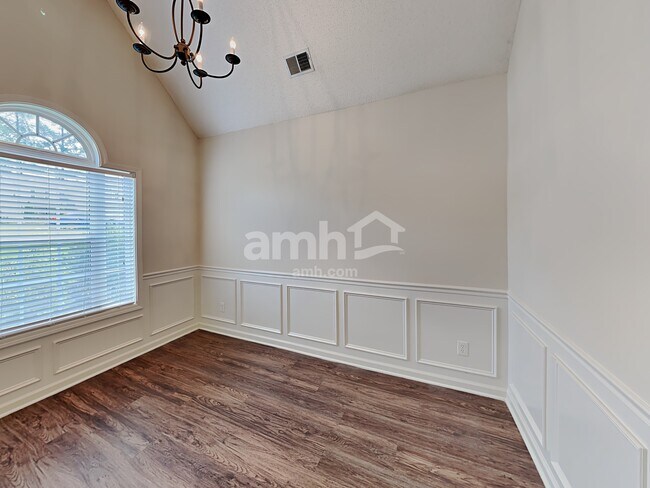 Building Photo - 1759 Maxey Ln