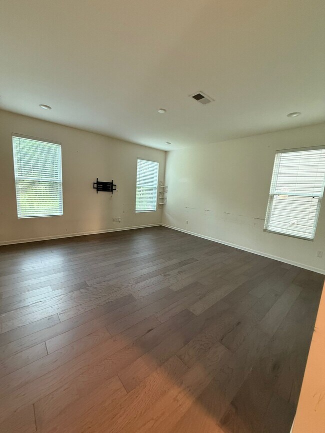 Building Photo - 7339 Wheyfield Dr