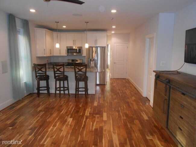 Foto del edificio - 1336 Meridian Pl NW