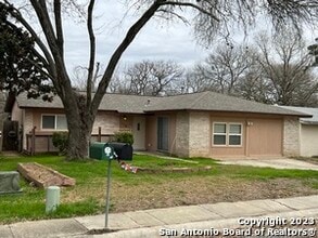 Building Photo - 116 Meadow Lark