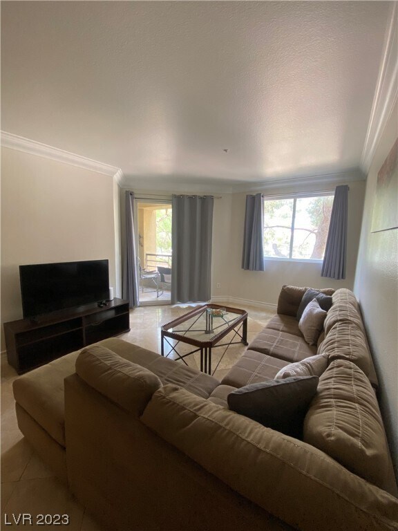 Building Photo - 230 E Flamingo Rd