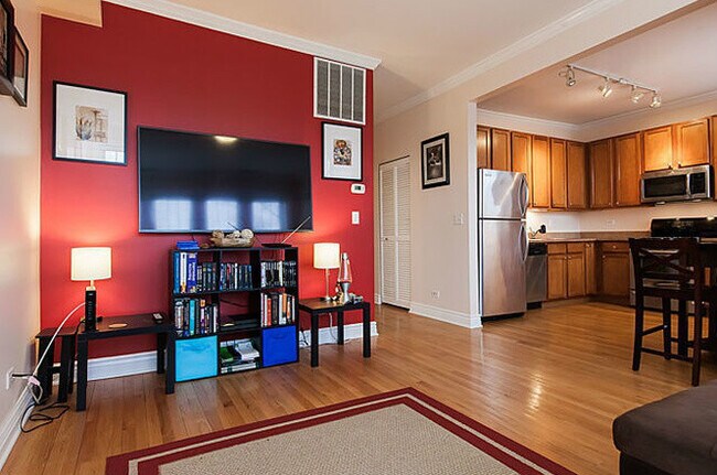 Foto del edificio - 4333 N Troy St