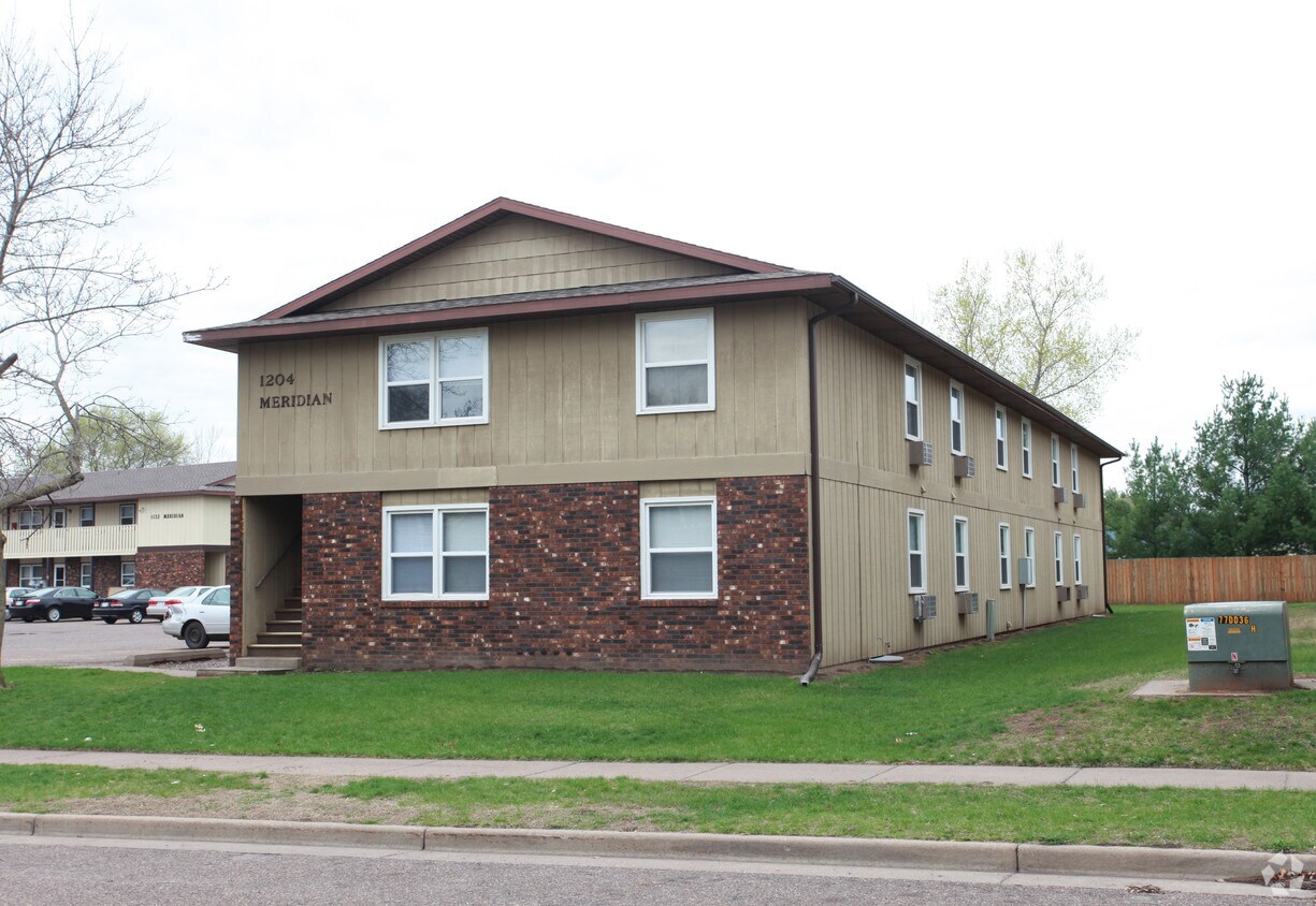 Building Photo - 1204 Meridian Heights Dr