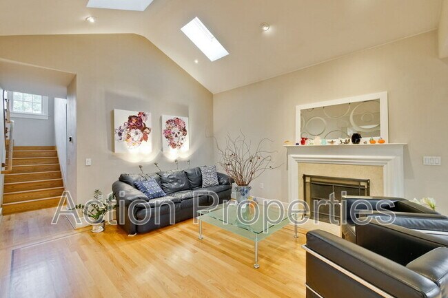 Foto del edificio - 714 Greer Rd