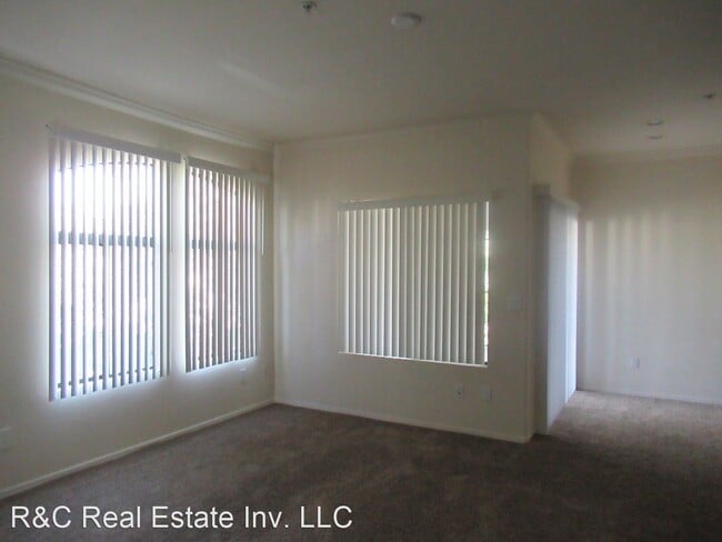 Building Photo - 2 br, 2 bath House - 295 N. Rural Rd. # 273