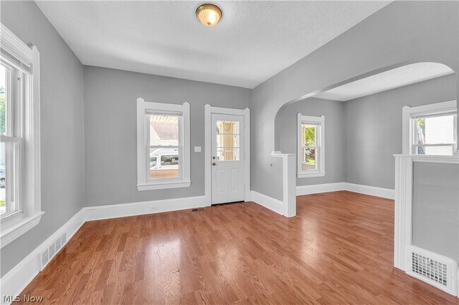 Foto del edificio - 12520 Carrington Ave