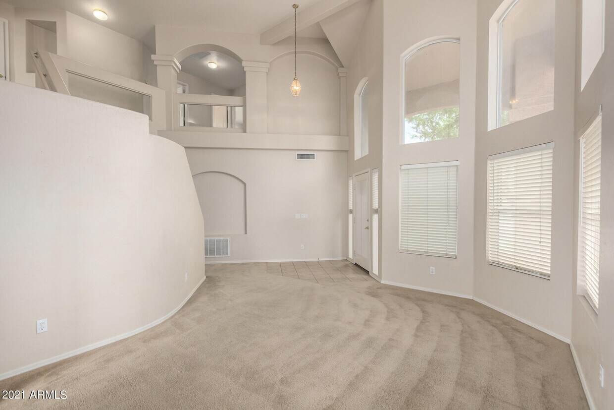 Foto principal - 4210 E Redwood Ln