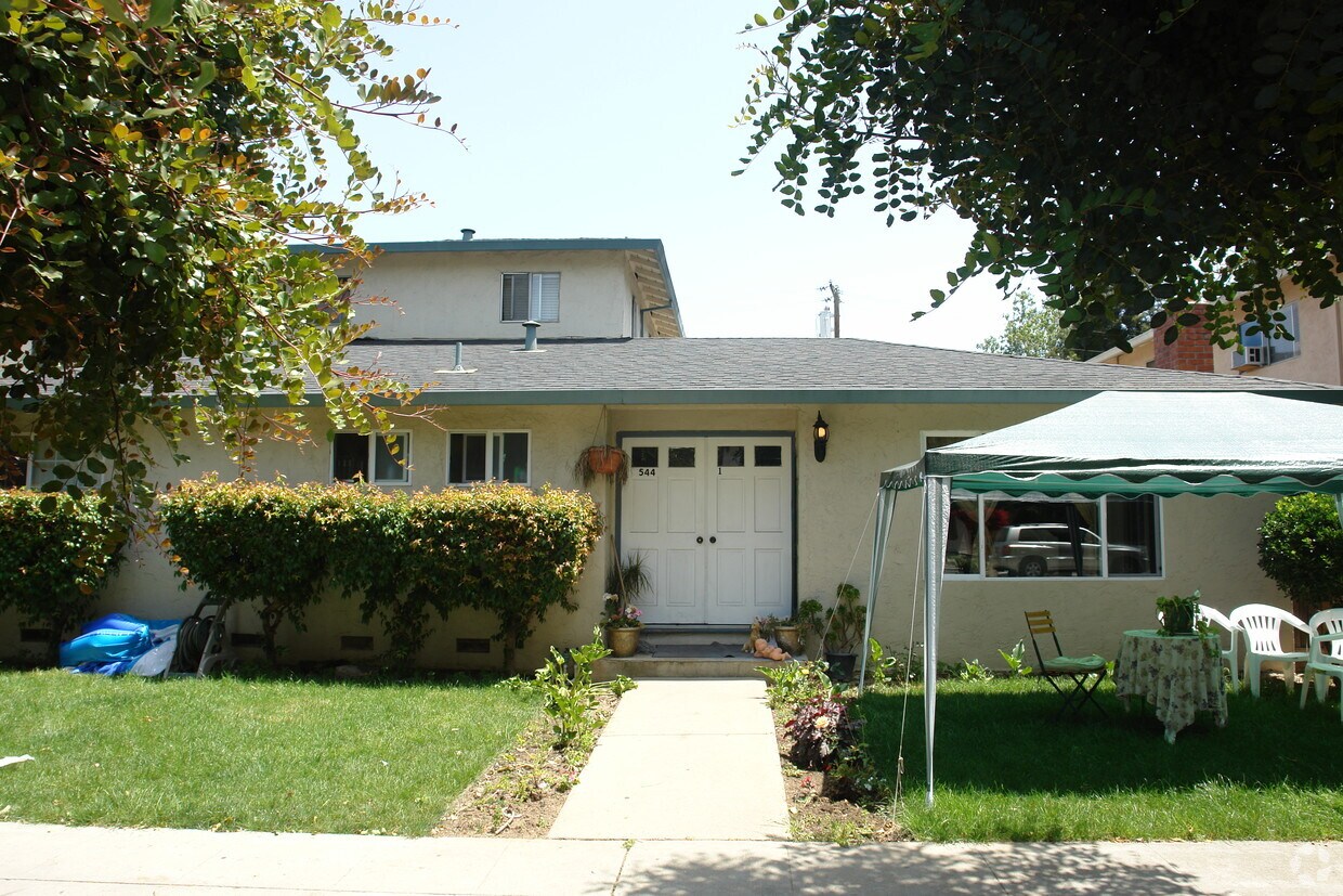 Primary Photo - 544 Boynton Ave