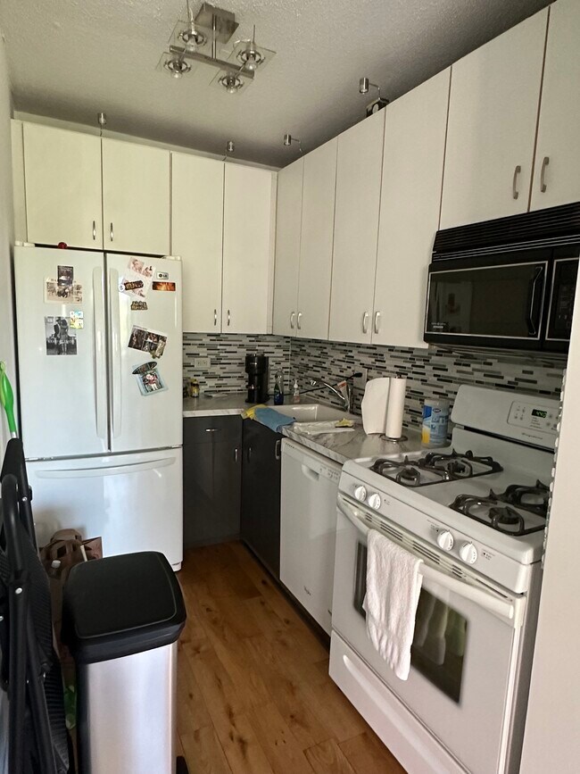 Foto del edificio - 403 E 62nd St