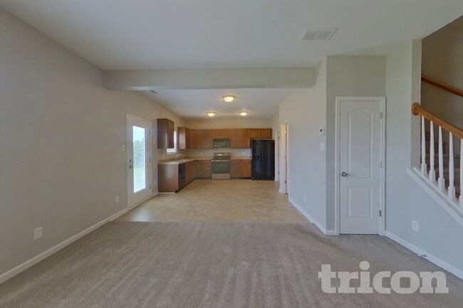 Building Photo - 3349 Table Rock Dr