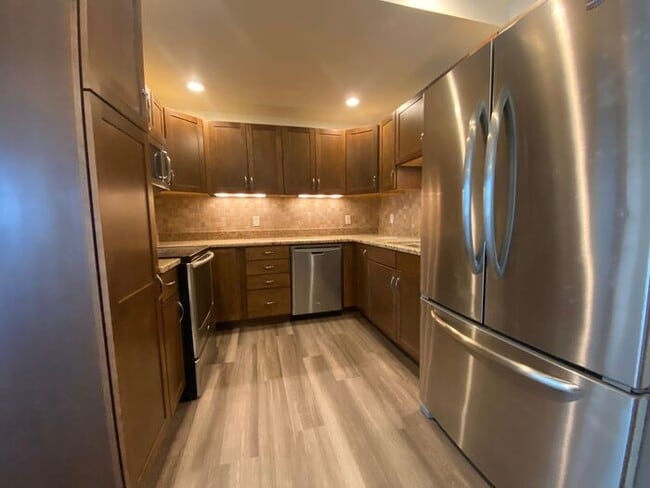 Photo - $2,575 | 1 Bedroom, 2 Bathroom Condo | Pet...