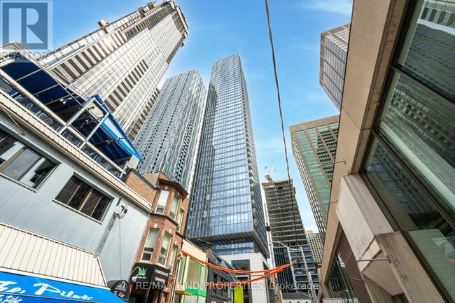 Building Photo - 8 Cumberland St