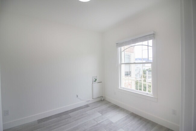 Foto del edificio - 140 20th Ave