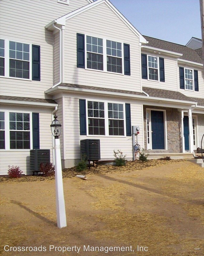 Foto principal - 34 Bradford Dr