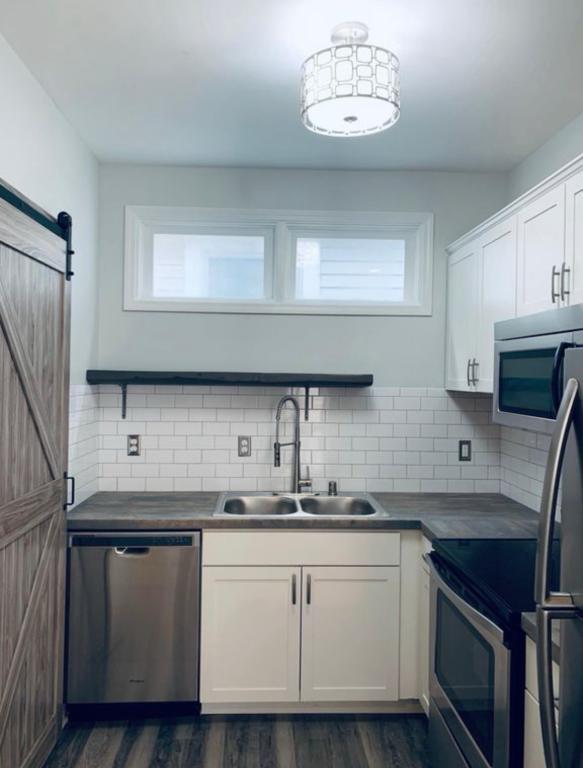 Photo - 635 Rawlings St House