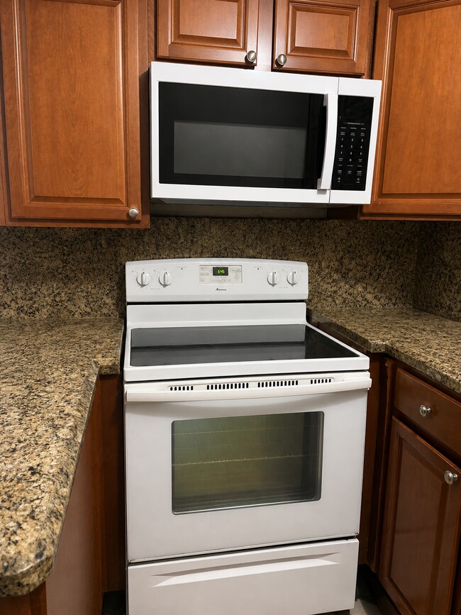 Foto del edificio - 5929 SW 36th Ct