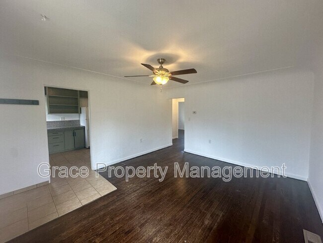 Foto del edificio - 1340 Otis St