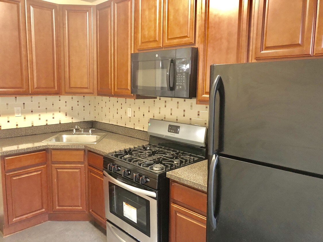 25 Sherman Ave, Jersey City, NJ 07307 Apartments in Jersey City, NJ