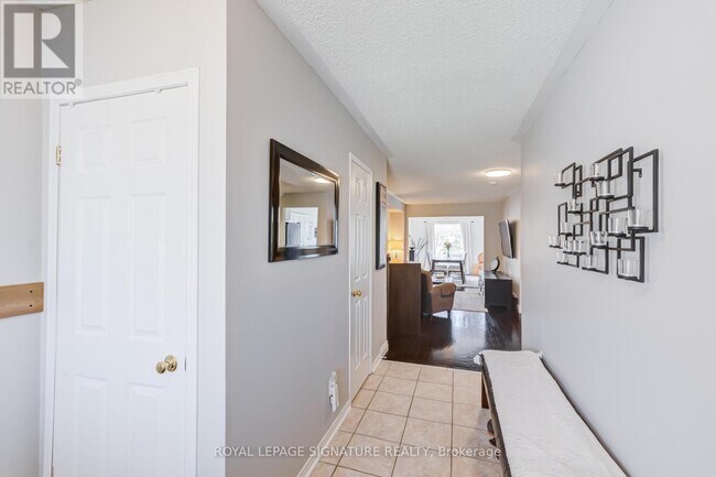 Building Photo - 25 Beadle Dr