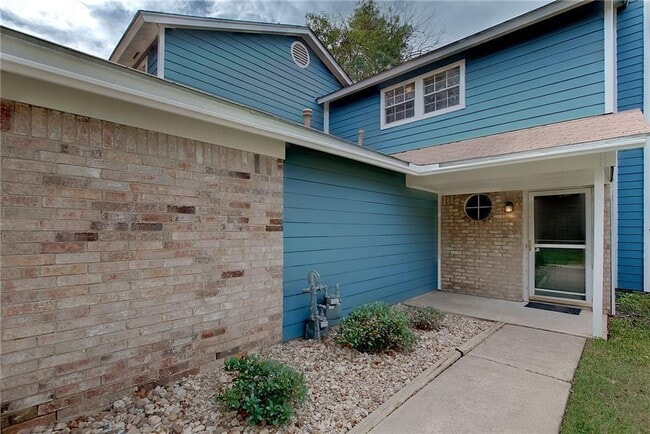 Foto del edificio - 12216 Tyson Cove